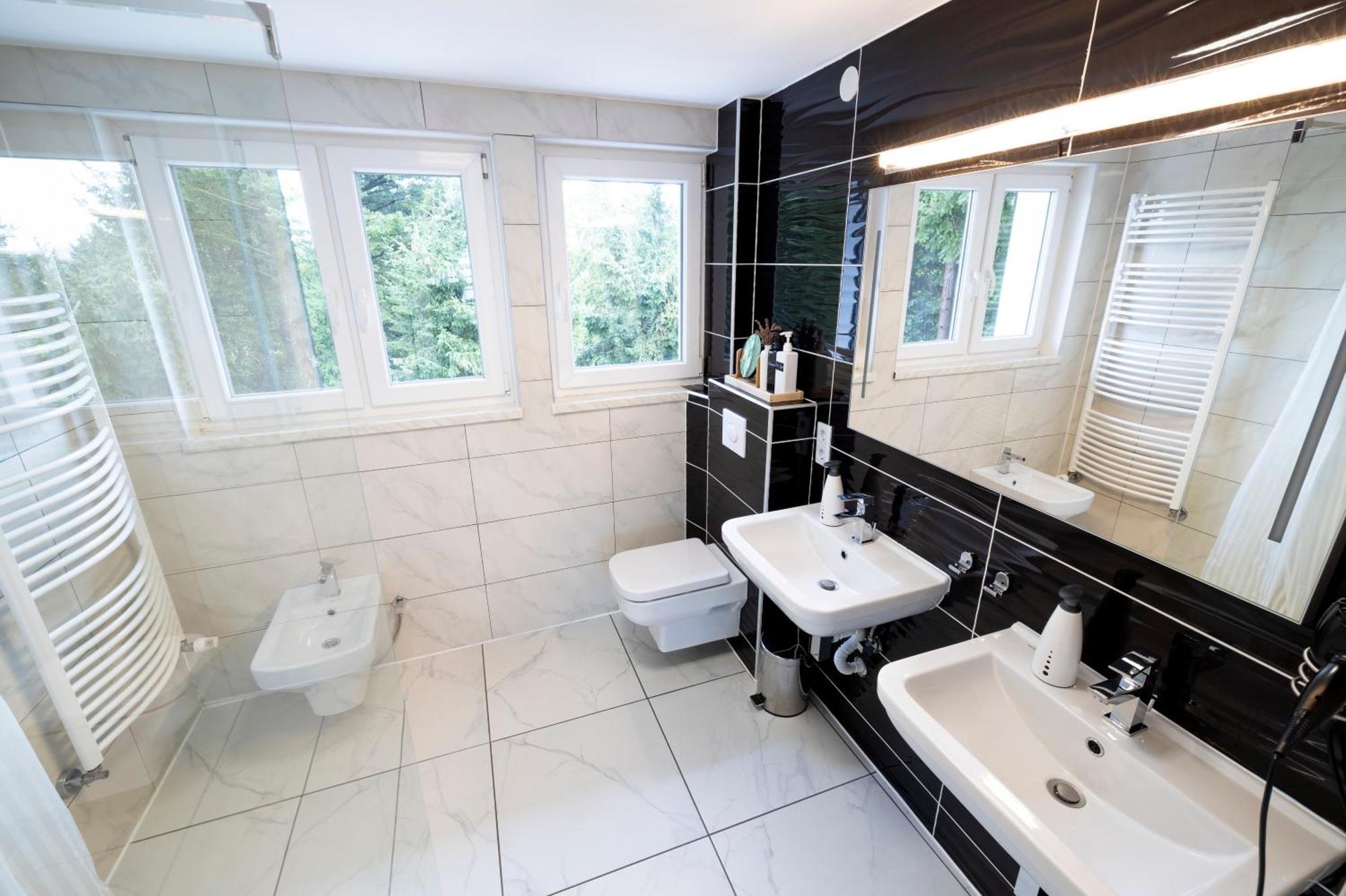 Design Maisonette - 24H Self-Check-In - Bis 7 Pers - In Direkter Weihernaehe - Parkplatz - Wifi - Balkon -Terrasse - Radwege Schiffweiler Zewnętrze zdjęcie