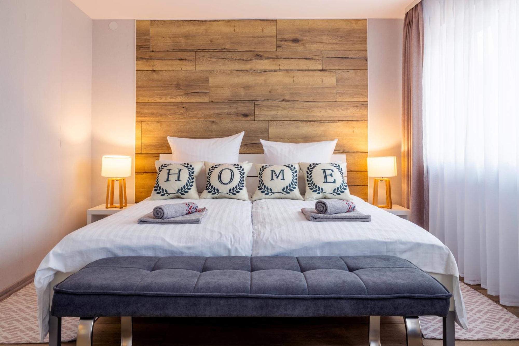 Design Maisonette - 24H Self-Check-In - Bis 7 Pers - In Direkter Weihernaehe - Parkplatz - Wifi - Balkon -Terrasse - Radwege Schiffweiler Zewnętrze zdjęcie